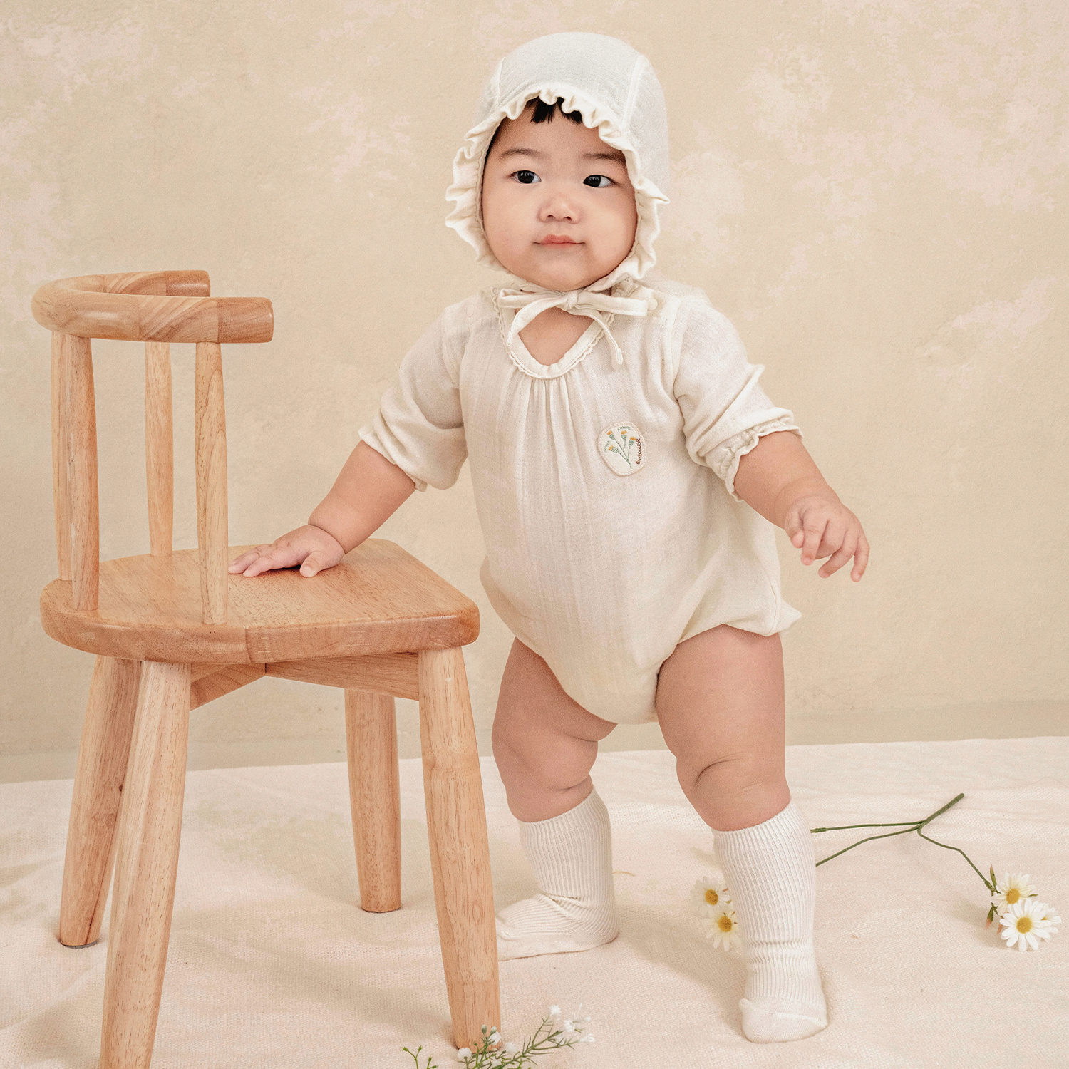Bamboo Crinkle Gauze Creamy Flower ¾ Sleeve Baby Bodysuit